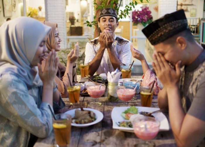 5 Manfaat Buka Bersama di Bulan Ramadhan, Lebih dari Sekadar Makan Malam
