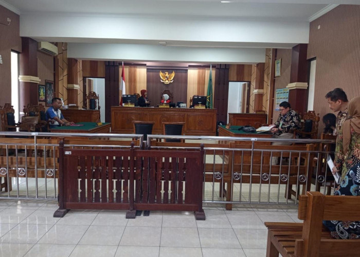Sidang Gugatan Kredit di Purwokerto Kembali Tertunda, Tergugat Utama Absen, Hakim Beri Panggilan Terakhir