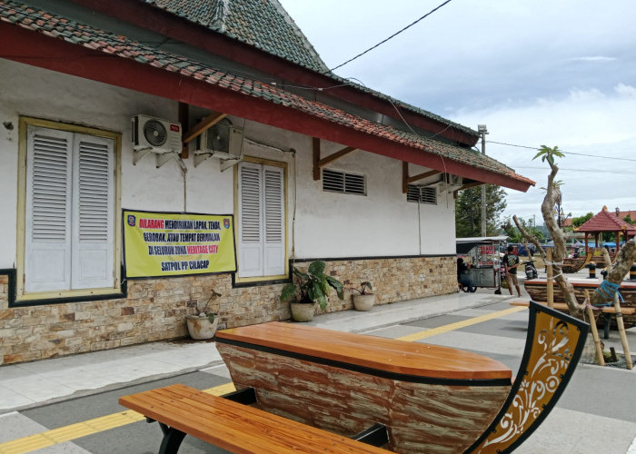 Pedagang Masih Berjualan di Area Pedestrian Titik Nol Cilacap, Pemkab Siapkan Penertiban Bertahap