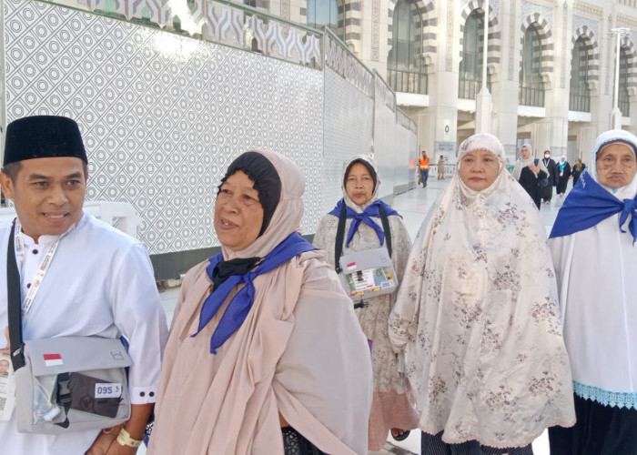 Jemaah Calon Haji Purbalingga SOC 68–69 Mulai Beribadah di Tanah Suci Makkah