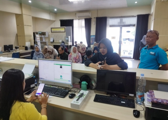 Kejar Kepemilikan e-KTP Pelajar, Disdukcapil Cilacap Maksimalkan Layanan Akhir Pekan