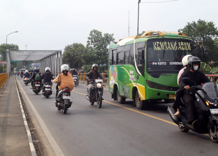 Bus Mikro Jalur Selatan Bakal Putar Arah, Penutupan Jembatan Serayu Banyumas Bikin Perjalanan Lebih Lama