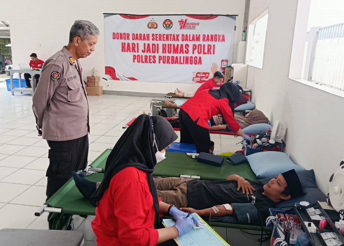Hari Jadi Ke-74 Humas Polri, Polres Purbalingga Gelar Donor Darah Bersama Wartawan dan Karyawan Pabrik