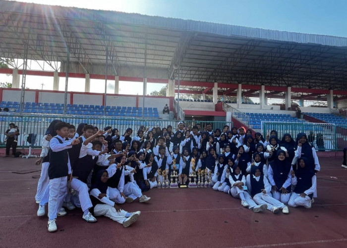 Gita Surya Putra SMP Mutu Plus Cilacap Juara Umum Cilacap Drumband Competition 2026