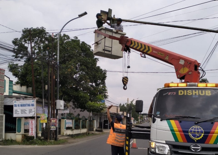 Lampu Jalan di Banyumas Dikebut Diperbaiki, Aduan Warga Langsung Ditangani