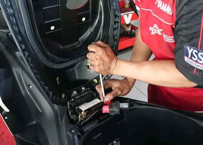 Cara Mengatasi Aki Motor Soak