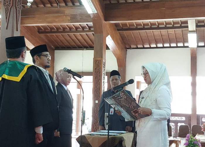 Bupati Kebumen Lantik 41 Pejabat Eselon III dan IV