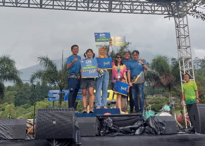 Pelari Tuan Rumah Felicia Amadea, Raih Juara Ketiga Slamet Trail Run Kategori 25 K Open Female