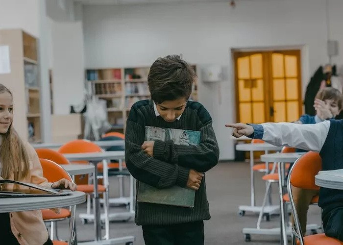 7 Cara Mencegah Anak Berkelahi di Sekolah