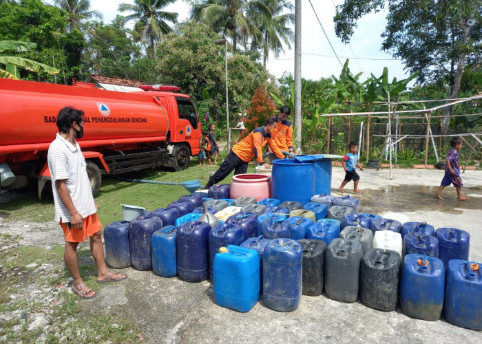 Dropping Air Bersih Masih Berlanjut, Sudah 29 Tangki Air Terdistribusikan ke Empat Kecamatan