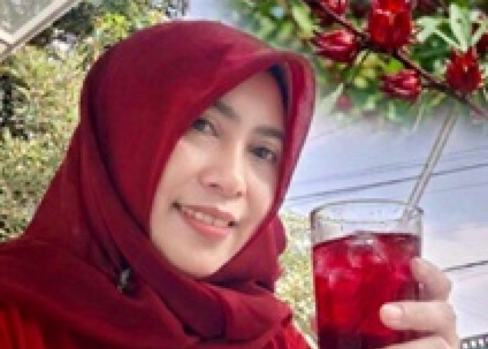 Teh Rosella: Si Merah Segar dengan Segudang Manfaat  bagi Kesehatan dan Bernilai Ekonomi