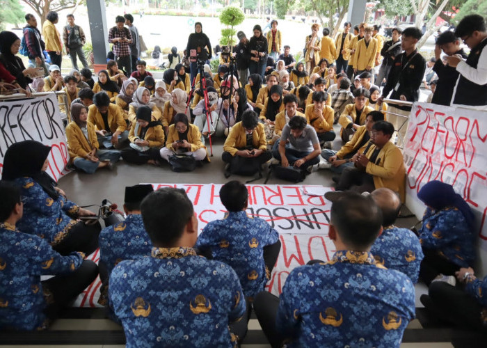 Mahasiswa Unsoed Purwokerto Desak Transparansi Anggaran, Rektor Sepakati Delapan Tuntutan di Purwokerto