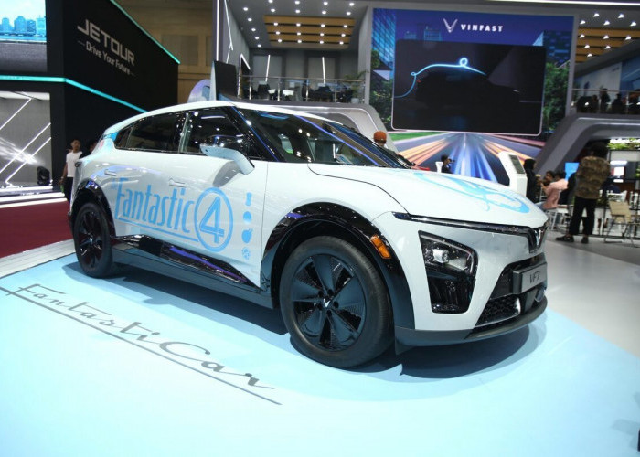 Vinfast VF7 Edisi Disney Keluar dari Bayang-Bayang Jadi Mobil Taksi, Tampil di GIIAS 2025