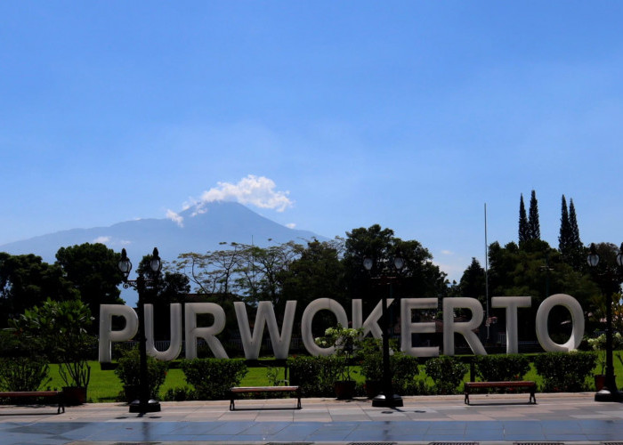 Suhu Kawah Gunung Slamet Melonjak, Pendakian Ditutup Mendadak Demi Keselamatan