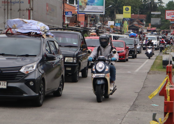 Arus Tersendat Arah Bumiayu. Ajibarang Padat Saat Balik