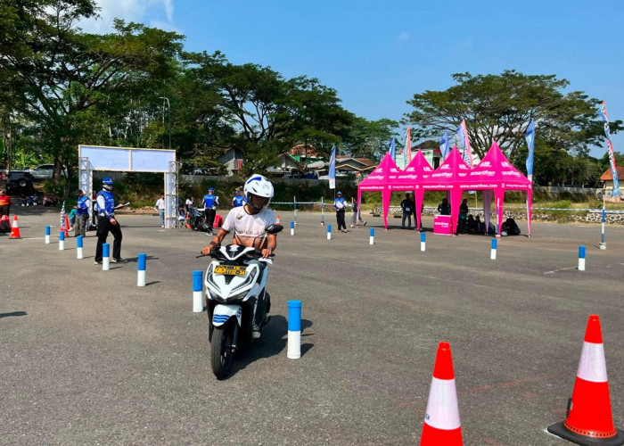 Polres Banjarnegara Edukasi Pelajar Lewat Lomba Safety Riding di Hari Bhayangkara ke-80