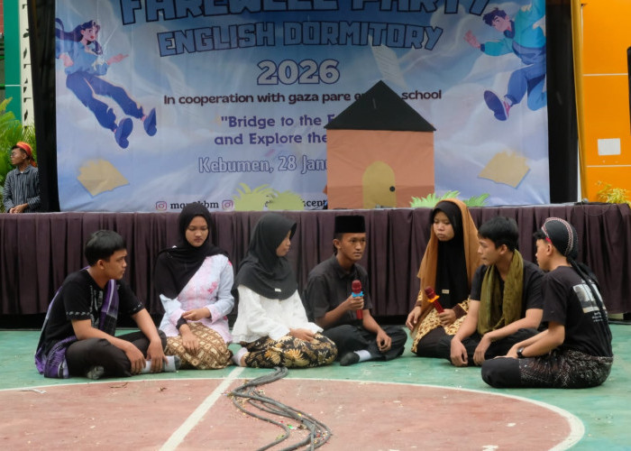 Kreativitas Siswa Meriahkan Farewell Party English Dormitory MAN 2
