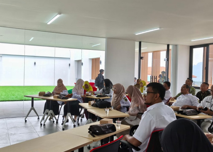 Membangun Karakter Lewat Sinergi Sekolah dan Keluarga, SMA Soteria Mahardika Hadirkan Pakar Dunia