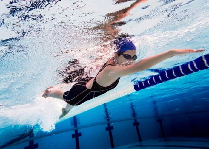 7 Manfaat Luar Biasa Berenang untuk Kesehatan Syaraf, Sehat Jiwa Raga