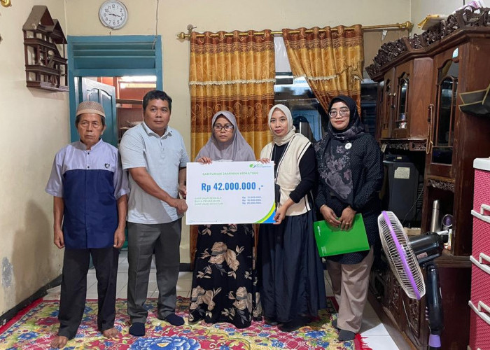 BPJS Ketenagakerjaan Purwokerto Serahkan Santunan di Pancasan