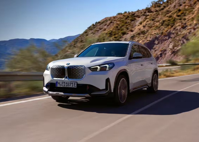 BMW iX1 eDrive20: SUV Listrik Premium Paling Terjangkau dari BMW di Indonesia