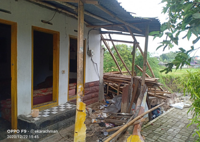 Rumah Hancur Akibat Abrasi Kali Pelus 2 Tahun Lalu, Nasib Undi Wahyu Jatmiko Kini Tinggal Di Kandang Ayam