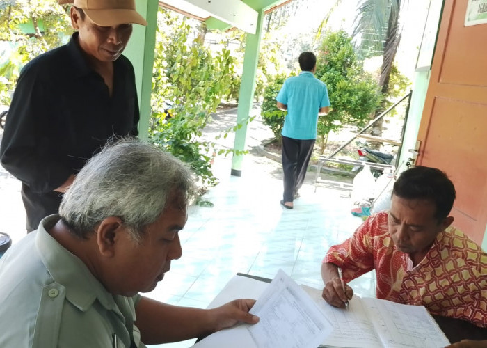 Kartu Tani Terblokir, Petani Datangi BPP Sumpiuh Banyumas, Kuota Pupuk Subsidi Dipastikan Tetap Aman