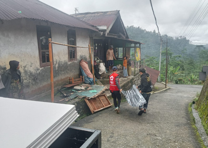 Bantuan Korban Angin Kencang di Banjarnegara Mulai Disalurkan