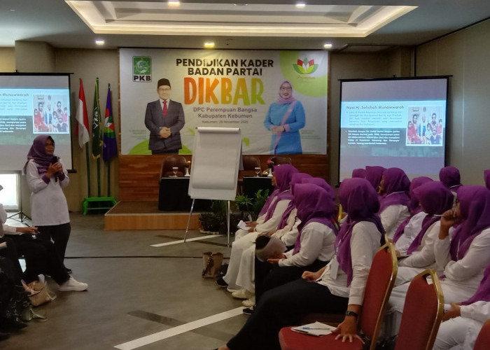 Bentuk Kader Perempuan yang Peka Politik