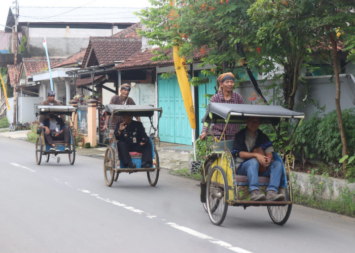 Kalah dari Motor, Pekunden Libatkan Becak untuk Wisata