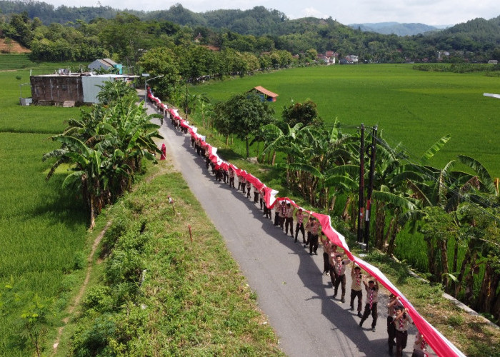 Merah Putih 1.001 meter Warnai Kebumen