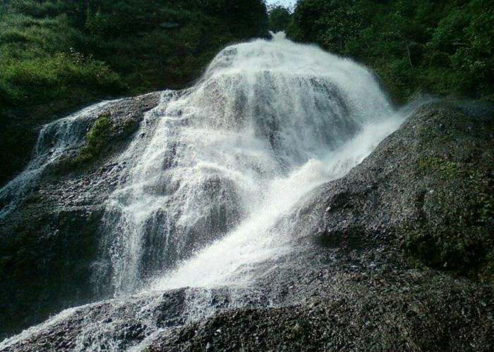 Wisata Air Terjun di Wonosobo yang Harus Kamu Kunjungi