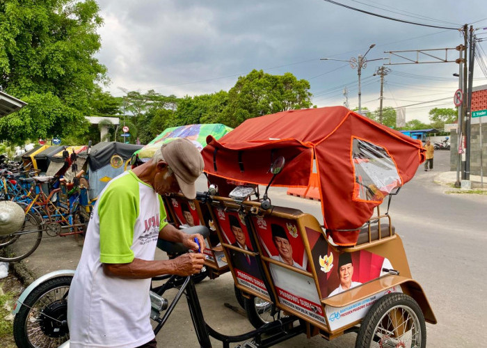 Teknologi Baru Rasa Lama, Becak Listrik Tidak Terapkan Tarif Resmi