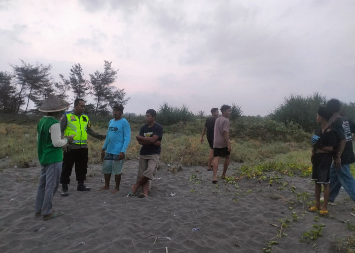 Remaja Hilang Digulung Ombak Pantai Entak