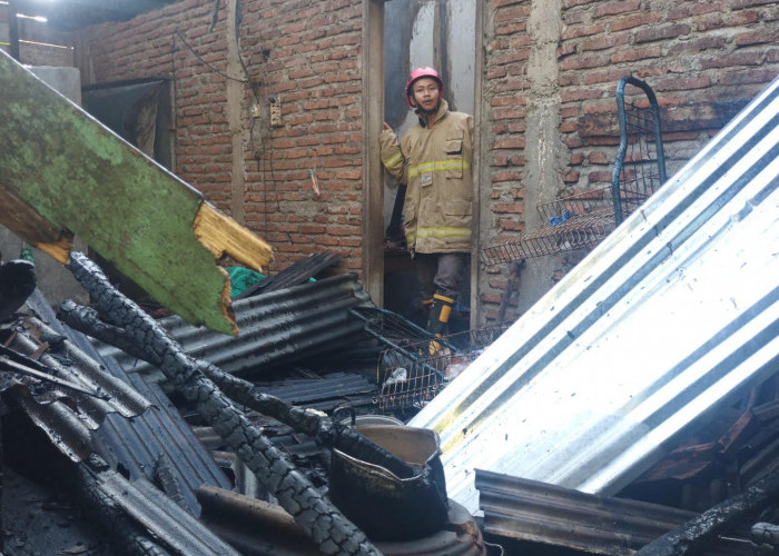 Lansia Terjebak Saat Kebakaran Rumah di Kedungreja Cilacap, Api Diduga Berasal dari Tungku Pawon