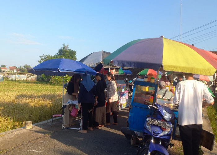 Ramadan, Daerah Kecepit Kebumen Jadi Sentra Takjil Dadakan