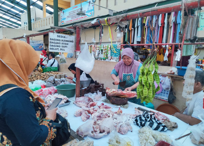 Masuk Ramadan, Harga Daging Sapi di Pasar Panican Purbalingga Naik dari Rp120 Ribu Jadi Rp150 Ribu