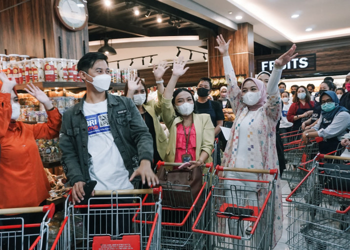 Gelar ‘Shop For Free’, BRImo Traktir 900 Nasabah Loyal se-Indonesia