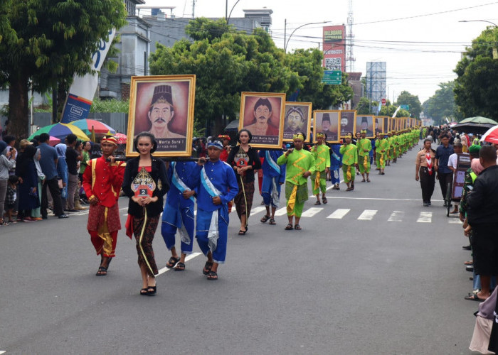 Kirab Pusaka Berlangsung Meriah, Sekda: Jadi Media Pengingat Jasa Para Pendahulu