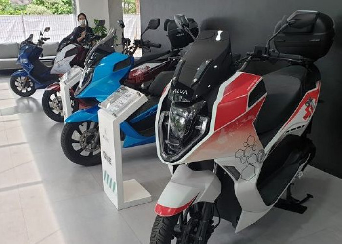 Sambut Tahun Baru 2025 dengan Motor Listrik Sporty dan Modern