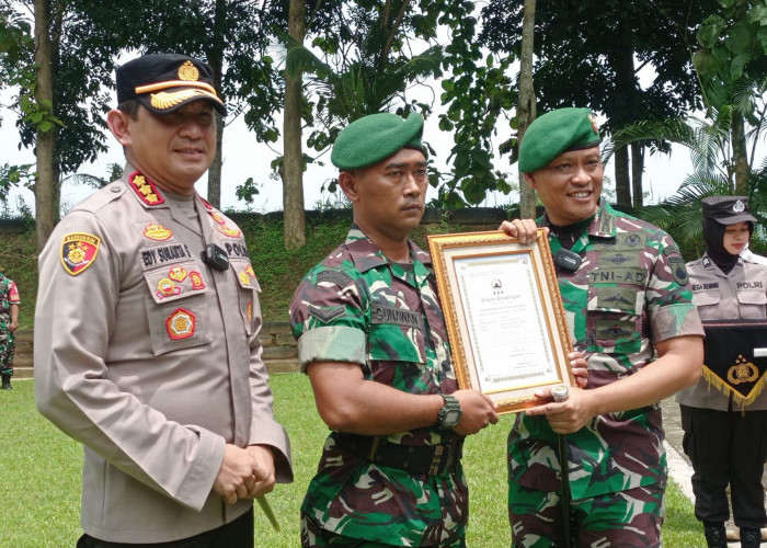 Kisah Babinsa Sumpiuh Usai Tangkap Pelaku Curanmor di Sungai Kali Angin, Langsung Dapat Penghargaan  