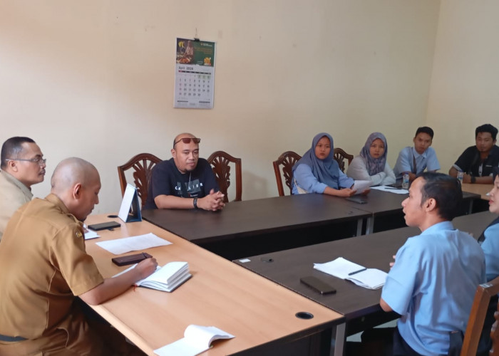 Sekitar 200 Karyawan PT Cosmoprof Datangi Dinperinnaker, Tuntut Kejelasan Hak dan Kebijakan Kerja