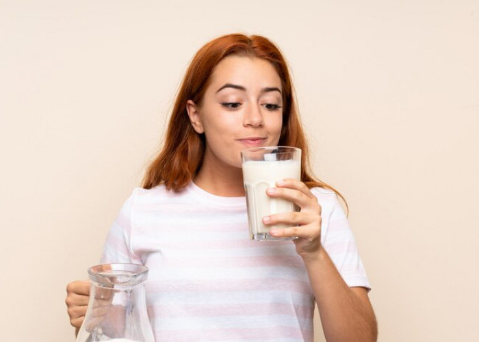 Kapan Waktu Terbaik untuk Minum Susu, Sebelum atau Sesudah Makan?