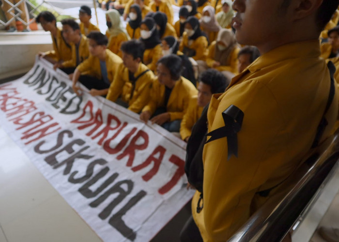 Ratusan Mahasiswa Unsoed Duduki Kantor Rektor, Buntut Kasus Dugaan Kekerasan Seksual 