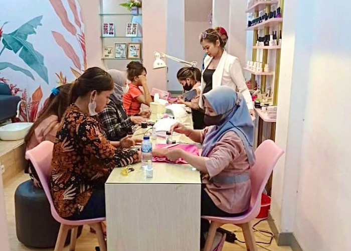 Sulam Alis, Eyelash, hingga Nail Art Jadi Layanan Favorit di Shofi Eyelash Extension Purwokerto