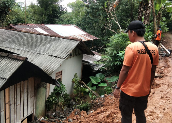 Enam Titik Pergerakan Tanah dan Dua Lokasi Banjir Luapan di Banyumas 