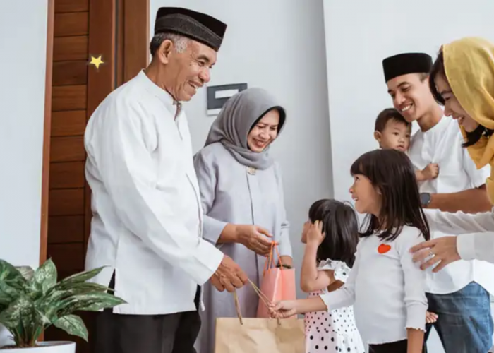 Mengenal Berbagai Tradisi Lebaran Idul Fitri yang Ada di Indonesia