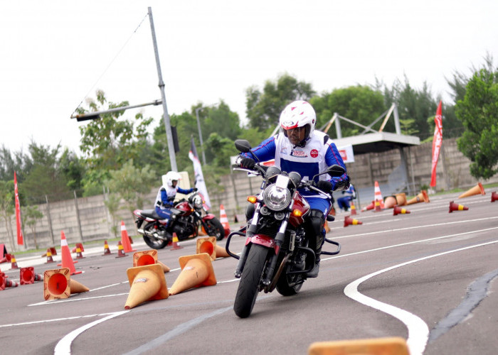 Kalibrasi Kualitas Edukasi, AHM Gelar Kompetisi Instruktur Safety Riding