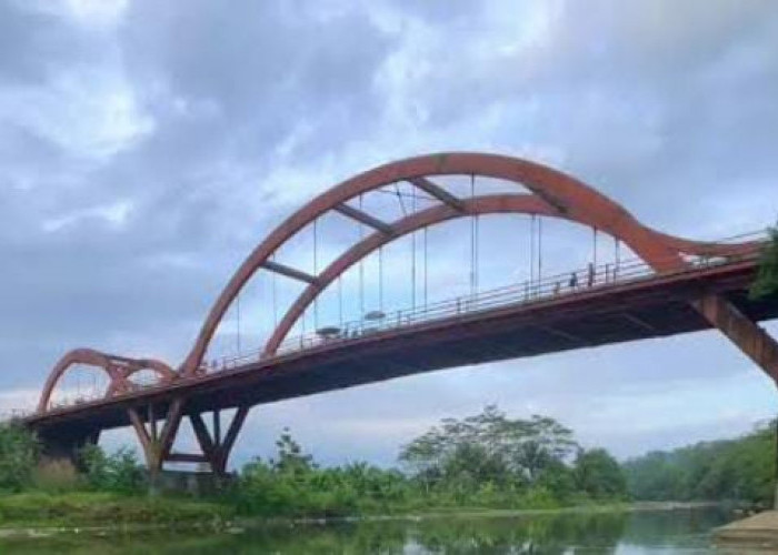 Vonis Lima Terdakwa Kasus Korupsi Jembatan Merah Lebih Rendah dari Tuntutan