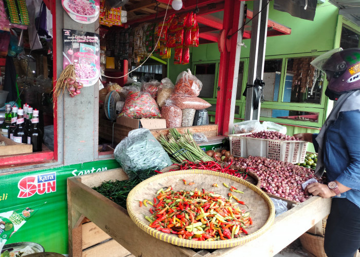 Harga Komoditas Cabai di Pasar Tradisional di Kabupaten Cilacap Merangkak Naik